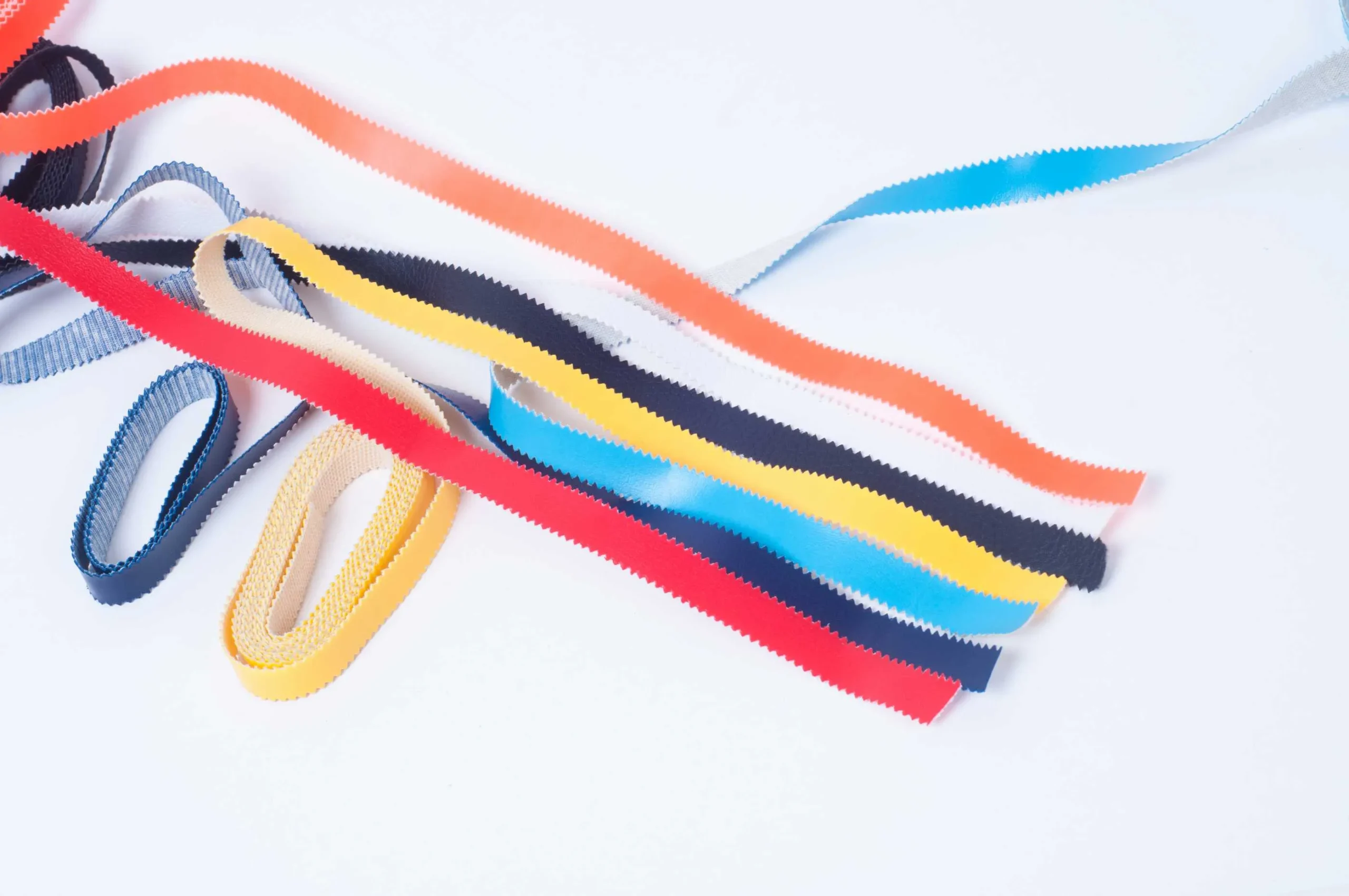 Cintas dentadas plásticas