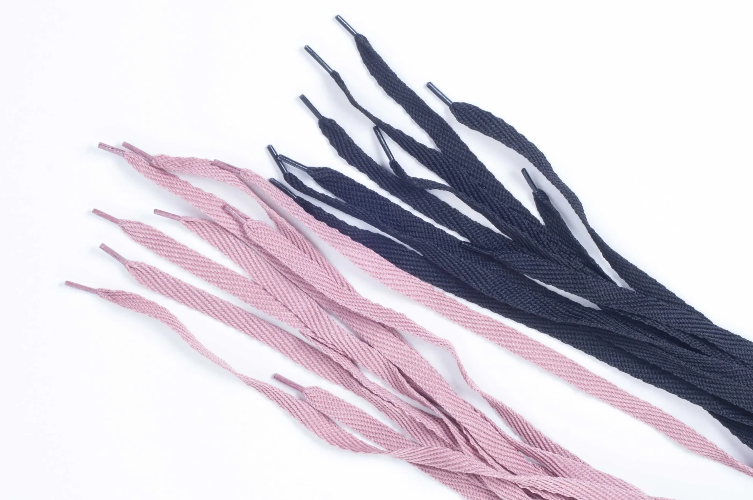 Cordones poliester chatos articulo 112