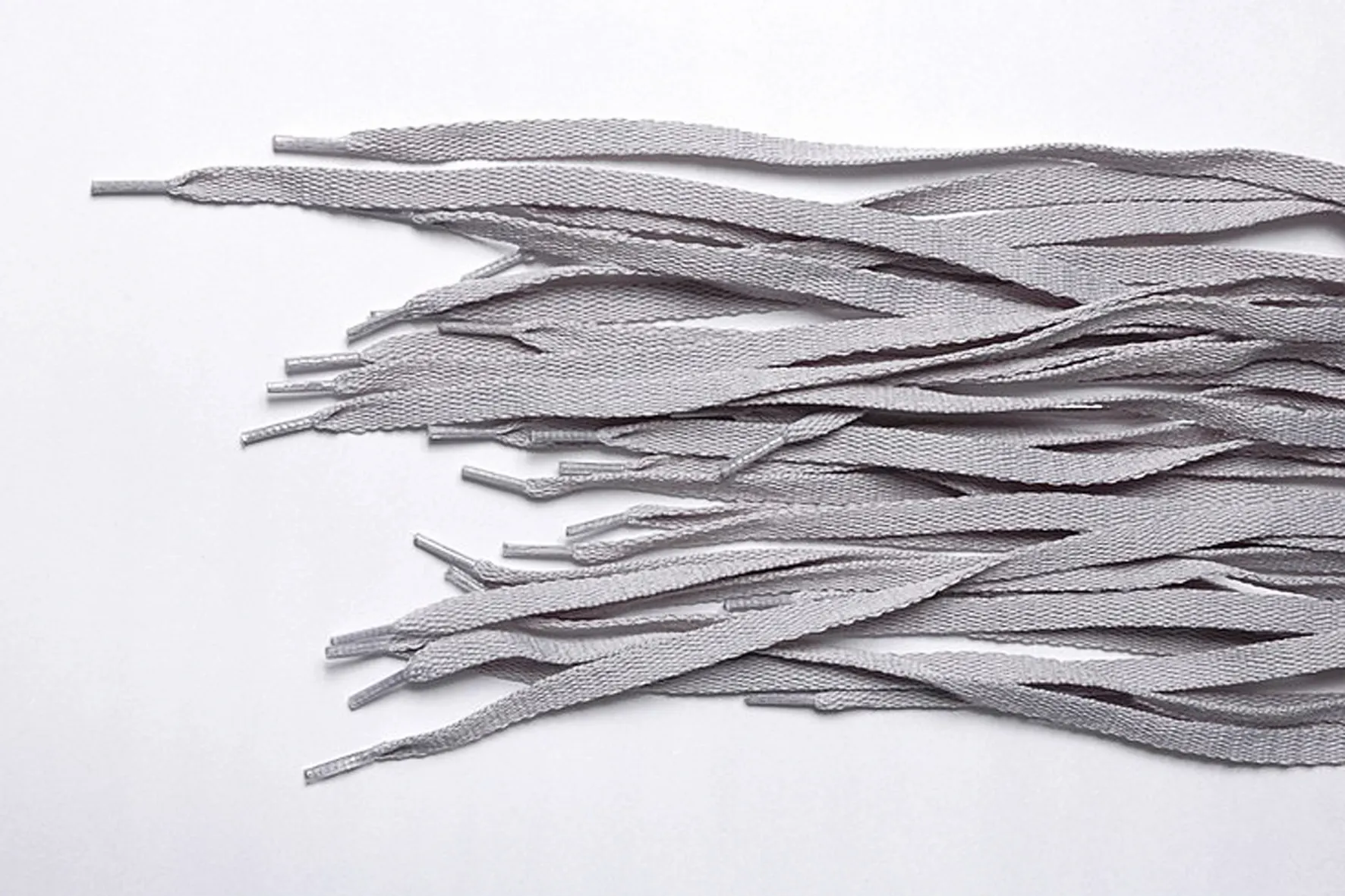 Cordones poliester chatos articulo 17