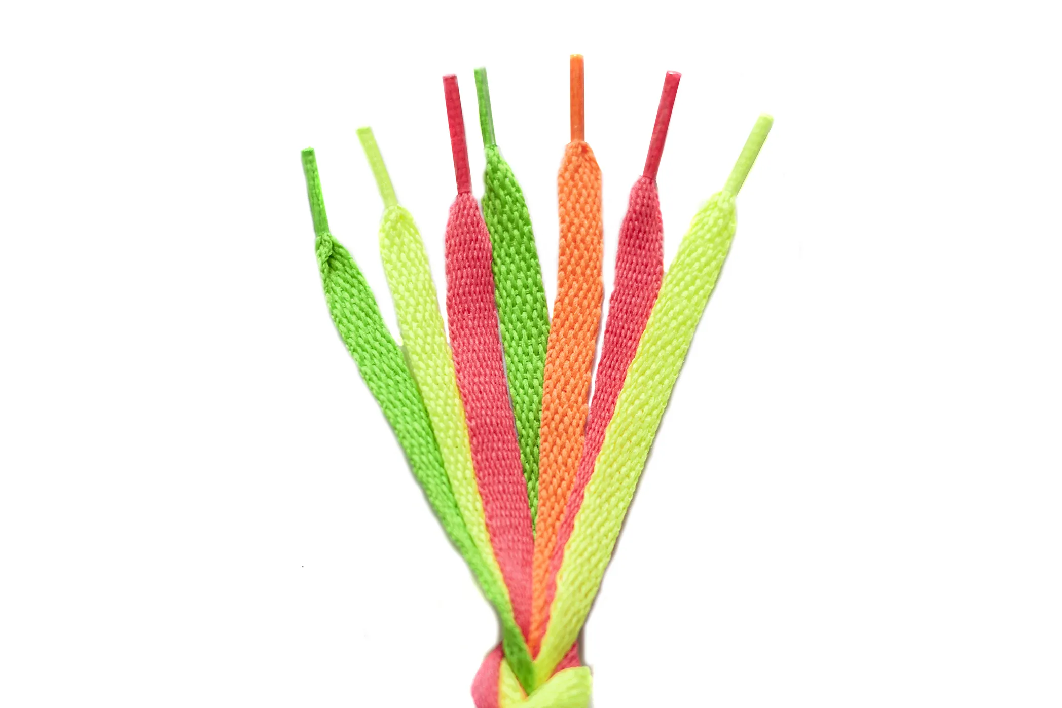 Cordones poliester chatos articulo 17